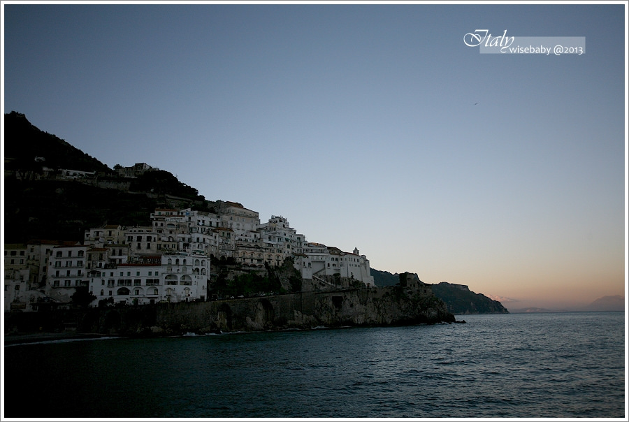 [義大利親子自助] 景點-Amalfi::比蘇花公路還暈的阿瑪菲海岸