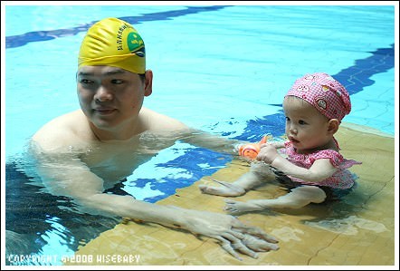 [11M12D] 鷹萬嬰兒游泳試上
