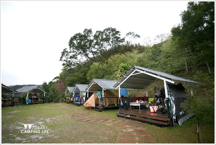 露營 | 新竹尖石。櫻花谷露營區．擁有舒適雨棚的五星級露營區