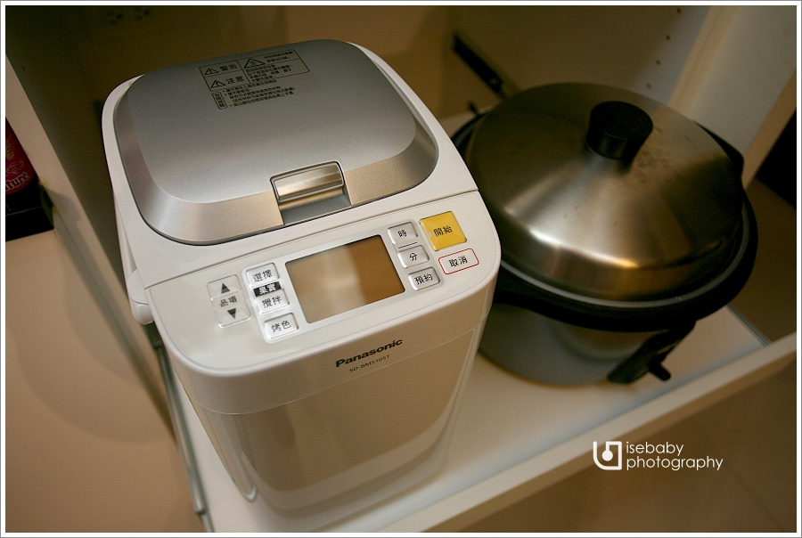 [親子烘焙] 開箱-Panasonic SD-BMS105T麵包機與第一胖原味土司