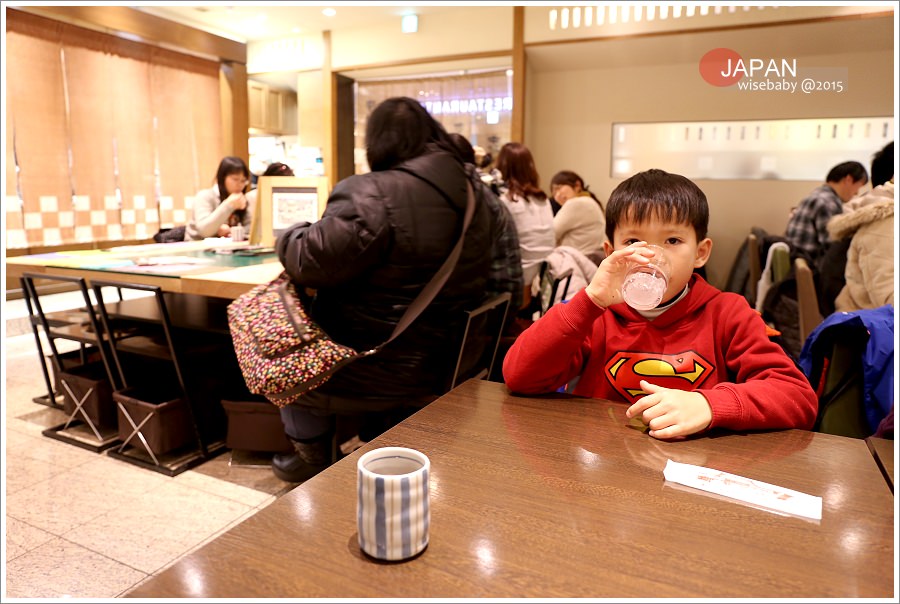 [日本] 食記-京都::抺茶控必吃!!茶香濃裕的抹茶甜點@中村藤吉(京都車站分店)
