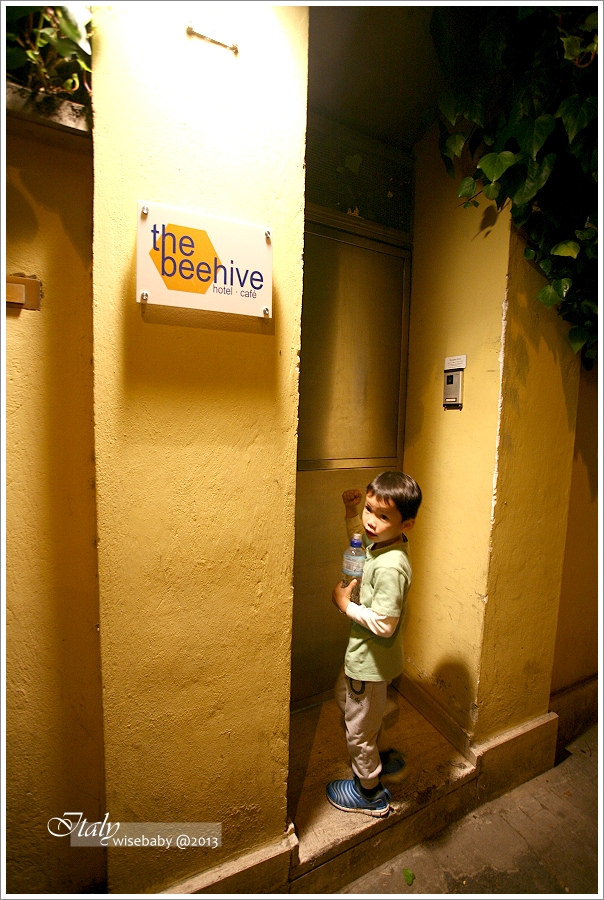 [義大利親子自助] 住宿-Roma::便利乾淨的有機旅館The Beehive Hotel本館