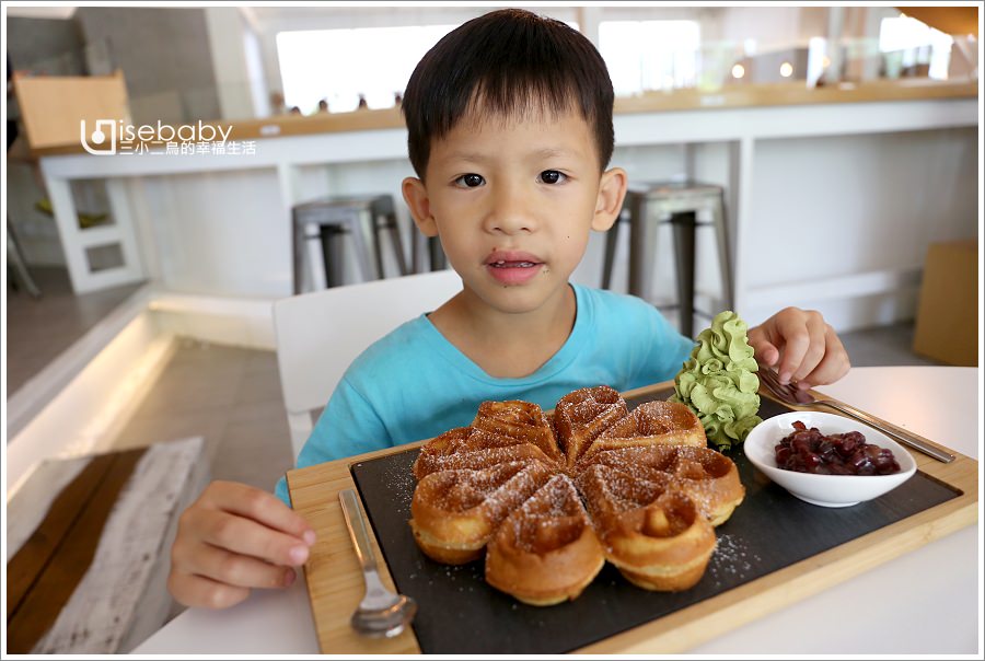 [台中] 食記-蝸牛慢食、有沙坑x有令人驚豔的抹茶紅豆鬆餅@X子親子餐廳