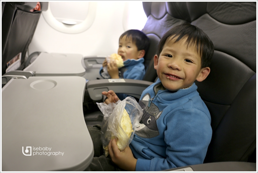 [日本] 分享-帶三小搭乘LCC廉價航空JetStar捷星去關西自助