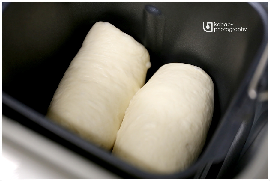 [親子烘焙] 105T麵包機-操作簡單又口感柔軟的省時法::液種鮮奶吐司